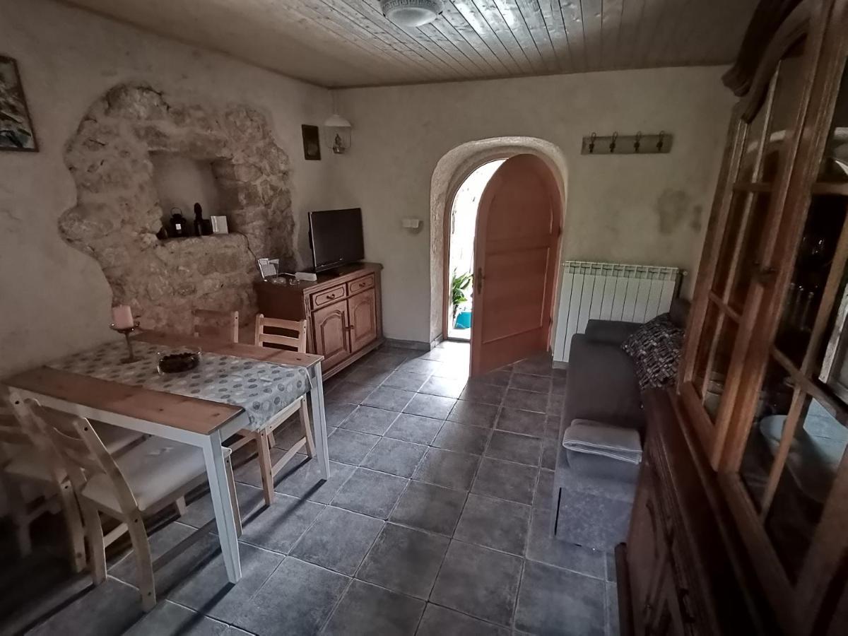 Apartmani Puric Malinska Exteriör bild